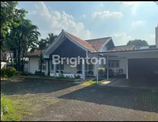 image RUMAH LUAS, STRATEGIS CAWANG JAKARTA TIMUR. (1)