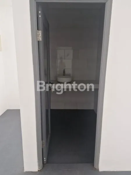 image RUKO PINGGIR JALAN AREA PANTAI BERAWA RAMAI PENGUNJUNG  (5)