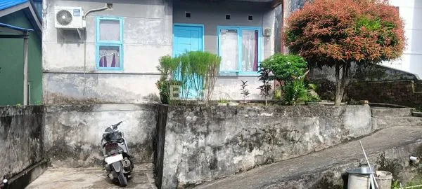 image BATAKAN PERLU DIJUAL CEPAT RUMAH TINGGAL TETANGGA RAMAI (1)