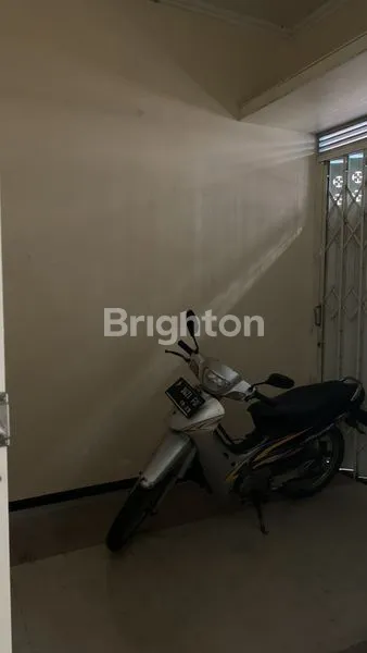 image RUMAH 2 LANTAI SIAP HUNI DI LEBAK JAYA, SURABAYA (5)