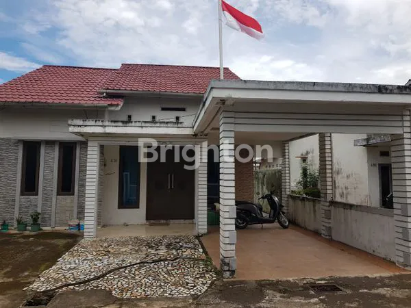 image RUMAH SIAP HUNI LT 180M² DI SERDAM, PONTIANAK (1)