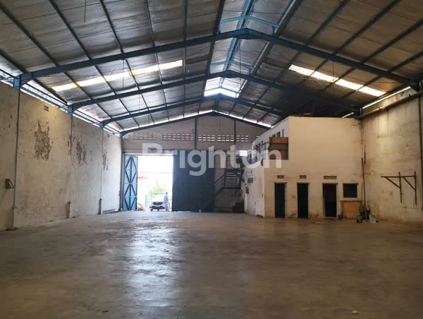 image GUDANG SIAP PAKAI LIDAH WETAN (ANTARA WISATA BUKIT MAS DENGAN GREEN LAKE) (1)