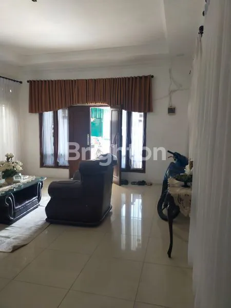 image DIJUAL RUMAH LAMA POSISI STRATEGIS KURANG LEBIH 400 M2 DIDAERAH PETOJO DALAM (6)