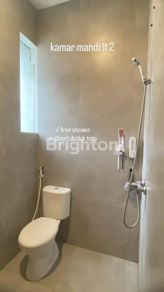 image RUMAH 2 LANTAI SIAP HUNI SURABAYA TIMUR (7)