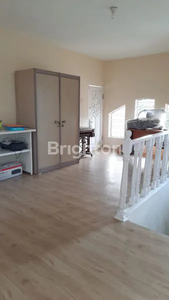 image RUMAH TERAWAT SIAP HUNI DI PERUMAHAN (4)