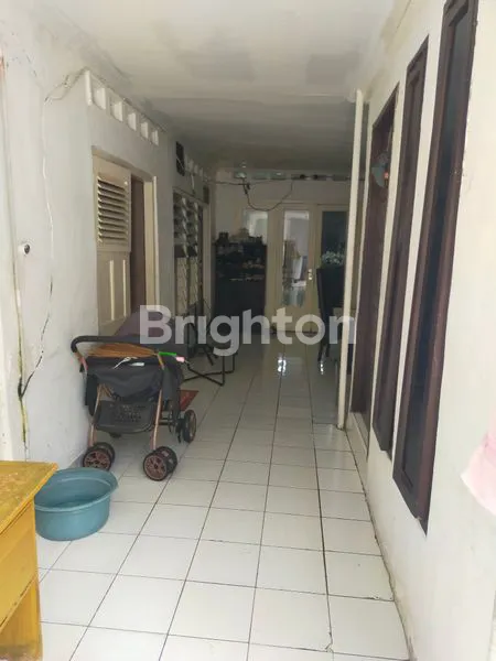 image DIJUAL RUMAH LAMA POSISI STRATEGIS KURANG LEBIH 400 M2 DIDAERAH PETOJO DALAM (4)