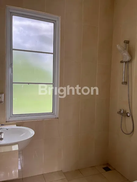 image AZURA HOUSE @ VANYA PARK, SANGAT STRATEGIS, 2 LANTAI, SIAP HUNI (2)