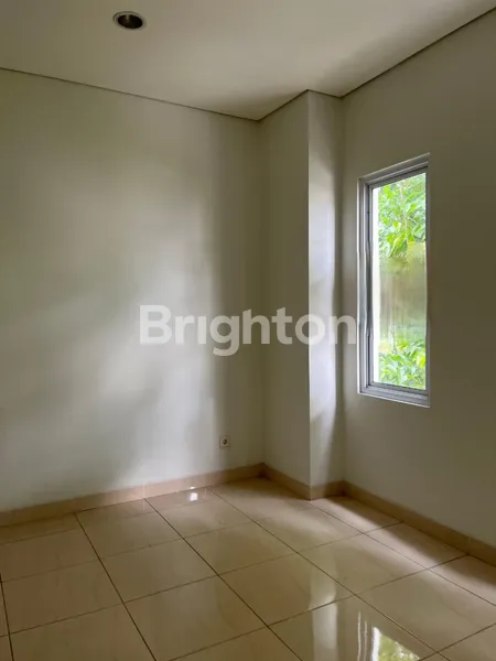 image AZURA HOUSE @ VANYA PARK, SANGAT STRATEGIS, 2 LANTAI, SIAP HUNI (3)