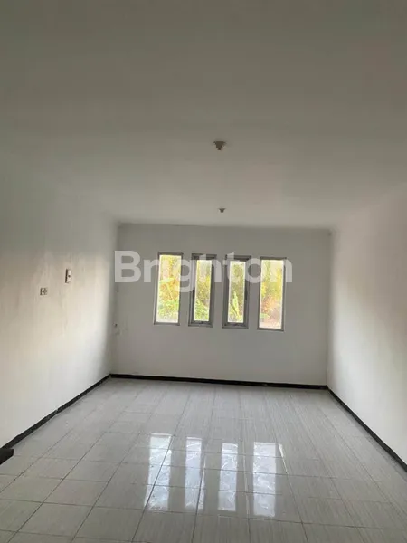 image RUKO MURAH JUAL CEPAT DI KINGSQUARE DRIYOREJO (3)