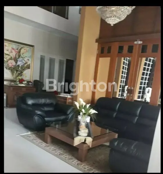 image RUMAH MEWAH 2 LANTAI DI DUREN SAWIT, LT 180M² (6)