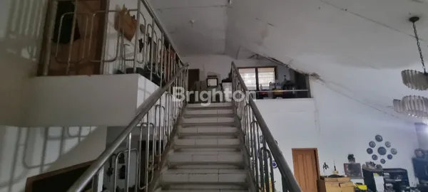 image HUNIAN NYAMAN DEKAT MARINA PLAZA, RSAL, PASAR WONOKROMO, ROYAL PLAZA (7)