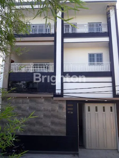 image RUMAH BAGUS SHM SIAP HUNI DI TELUK GONG JAKARTA UTARA (1)