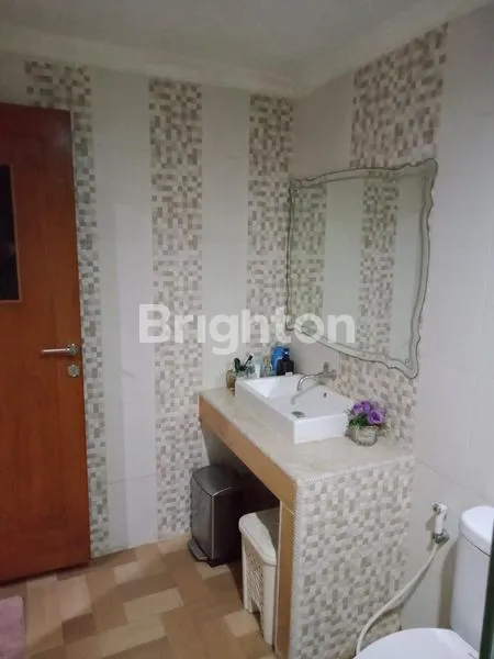 image DIJUAL CEPAT RUMAH 2 LANTAI SIAP HUNI DI VILLA JAPOS, LT 210M² (6)