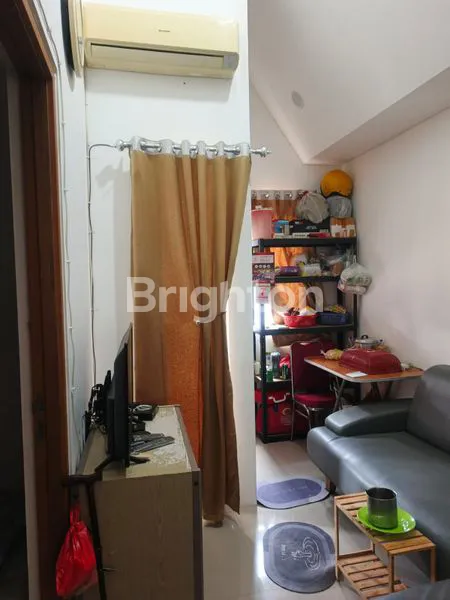 image RUMAH BARU FURNISH SIAP HUNI DI WIDARI VILLAGE LEGOK TANGERANG (5)