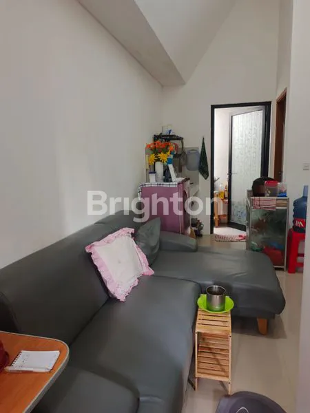 image RUMAH BARU FURNISH SIAP HUNI DI WIDARI VILLAGE LEGOK TANGERANG (6)