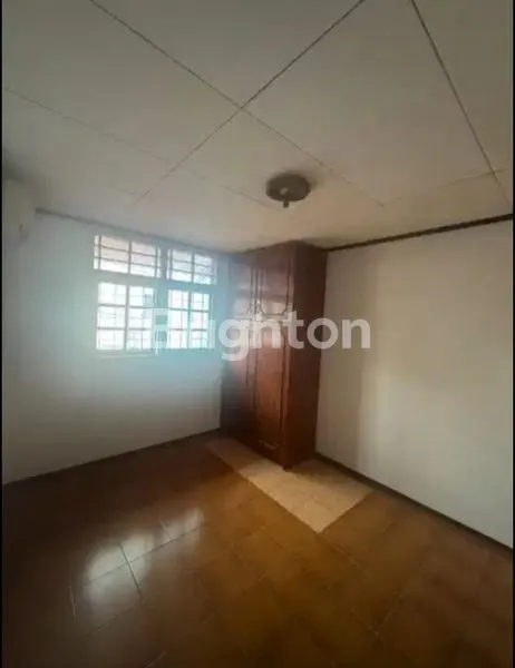 image  RUMAH  2 LANTAI LOKASI STRATEGIS, JOHAR BARU, JAKARTA PUSAT. (3)