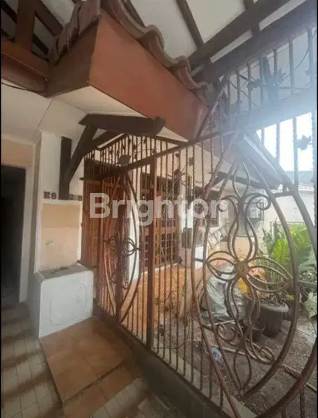 image  RUMAH  2 LANTAI LOKASI STRATEGIS, JOHAR BARU, JAKARTA PUSAT. (4)