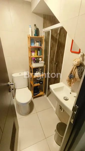 image DISEWAKAN RUMAH FULL FURNISHED SIAP HUNI DI CLUSTER MAGENTA SUMMARECON BEKASI (4)