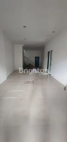 image RUKO STRATEGIS 3-LT TENGAH KOTA DI JL MT HARYONO SEMARANG (4)