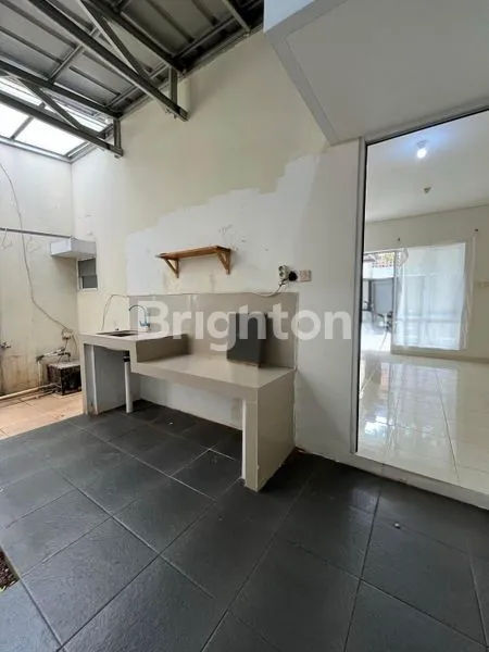 image RUMAH MINIMALIS 2 LANTAI, LT 66M² DI SERPONG (3)