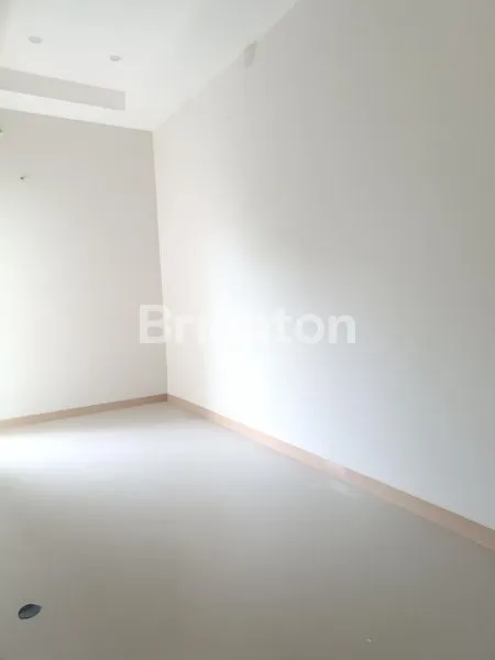 image RUMAH USAHA 3 LANTAI BARU GRESS NOL JALAN STRATEGIS DI DEKAT UPN MERR DAN RENCANA OERR  (7)