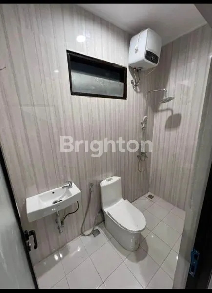 image DISEWAKAN RUMAH APARTEMEN 2 LANTAI BERLOKASI STRATEGIS DI JALAN NANGKA SELATAN  (6)