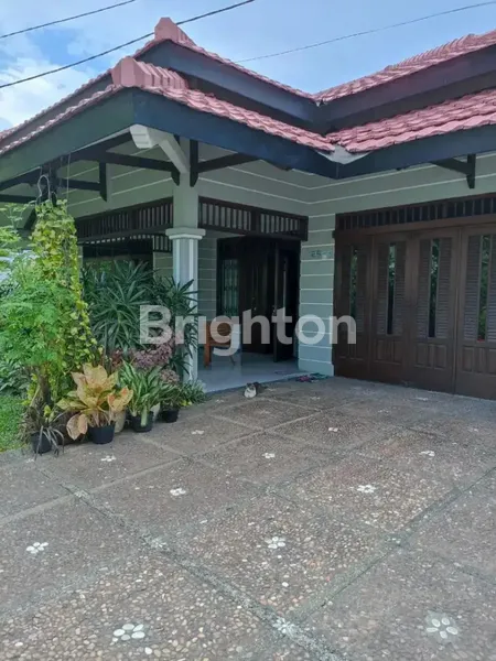 image RUMAH HOOK SIDOSERMO, ROW JALAN KEMBAR, LOKASI STRATEGIS DEKAT PLAZA MARINA  (2)