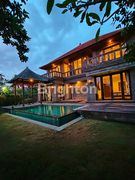 image DIJUAL LUXURY VILLA SUASANA PEDESAAN DI PERING BLAHBATUH GIANYAR BALI (3)