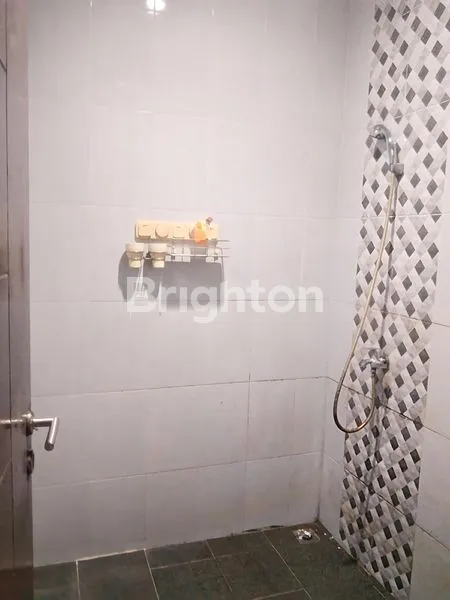 image RUMAH 2 LANTAI DI SEPATAN, 3+1 KT & SHM (8)