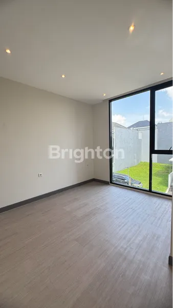 image CITRALAND WOODLAND BARU GRESS 2 LANTAI ROW 2.5 MBL NEGO (2)