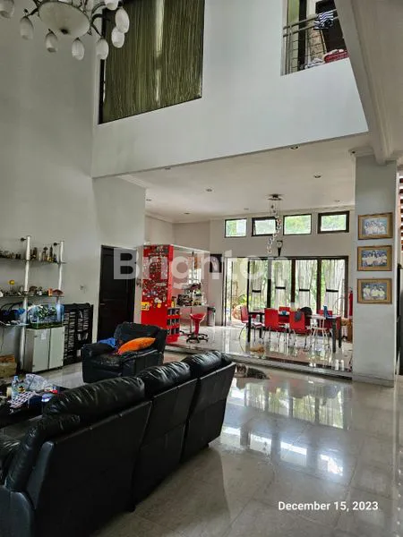 image RUMAH MEWAH MODERN HOOK DI ALAM SUTERA  (2)