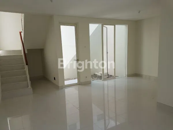 image RUMAH GRAND PAKUWON DEKAT MARGOMULYO, MANUKAN, TOL TANDES (2)