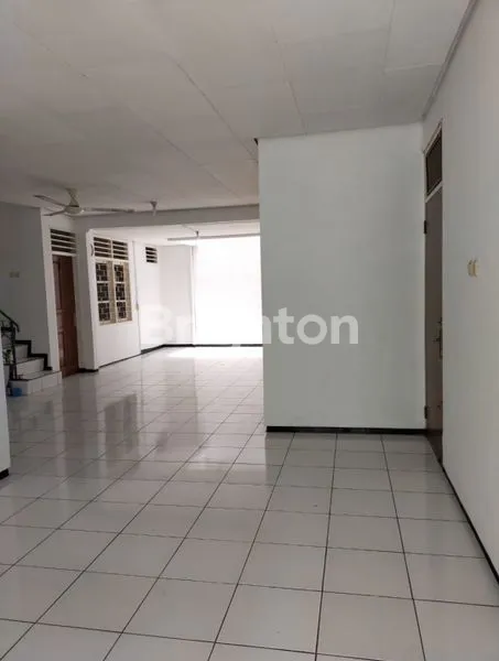 image RUMAH SIAP HUNI DI KEMANGGISAN JAKARTA BARAT (3)