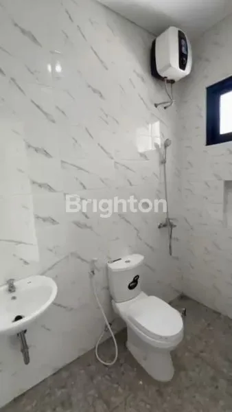 image RUMAH KUTISARI SURABAYA (7)