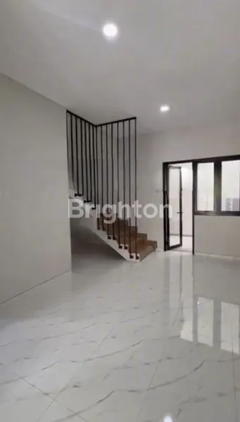 image RUMAH KUTISARI SURABAYA (3)