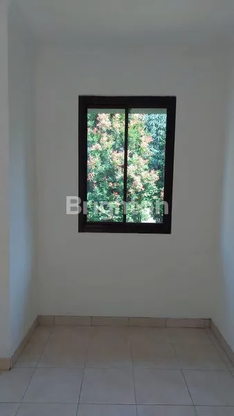 image RUMAH DISEWA DI GRAHA RAYA BINTARO (8)