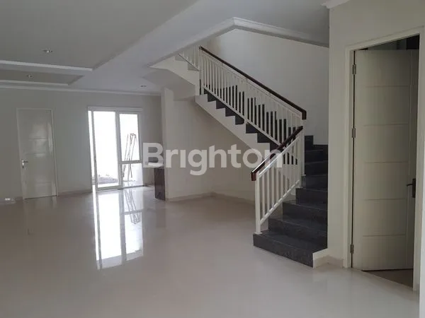 image RUMAH BARU 2 LANTAI DI MANYAR, LT 150M² (1)