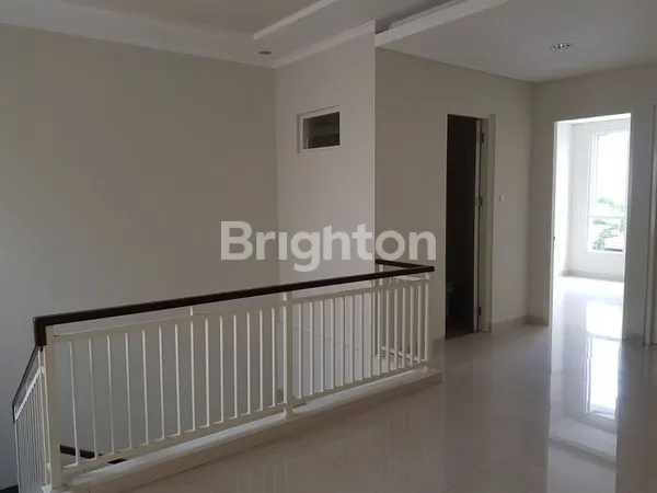 image RUMAH BARU 2 LANTAI DI MANYAR, LT 150M² (3)