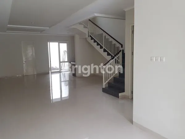 image RUMAH BARU 2 LANTAI DI MANYAR, LT 150M² (7)