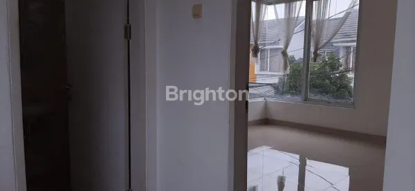 image RUMAH SERPONG PARK  (3)