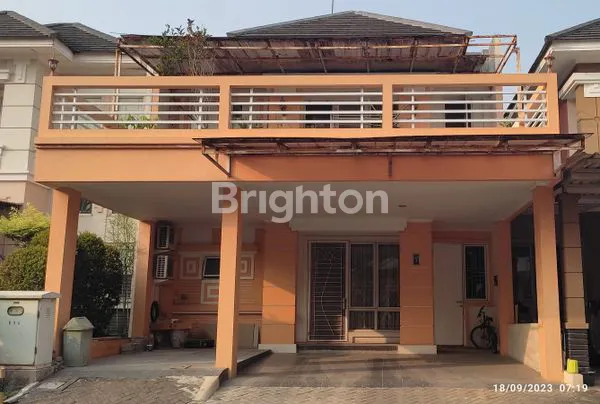 image DIJUAL RUMAH DEPAN TAMAN KOTA WISATA (1)