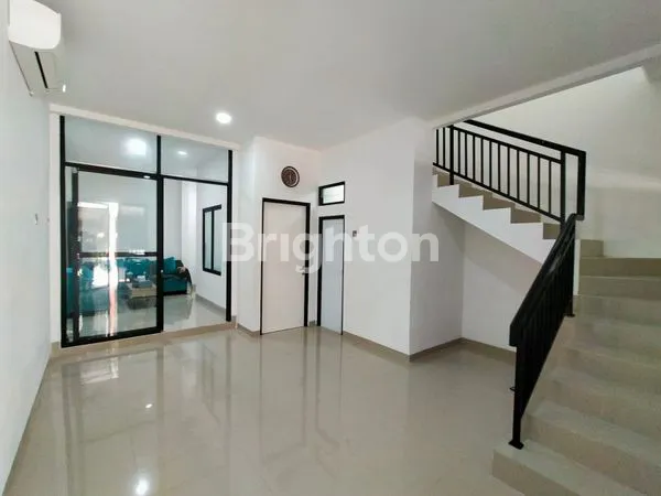 image RUMAH 2 LANTAI DI MAGNOLIA PARK, CIPONDOH, KOTA TANGERANG (3)