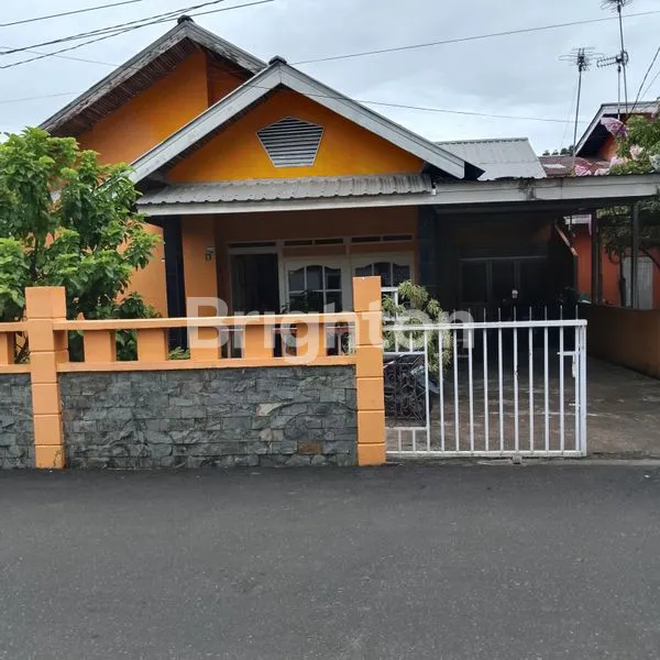 image RUMAH DIJALAN HUSEIN HAMZAH (1)