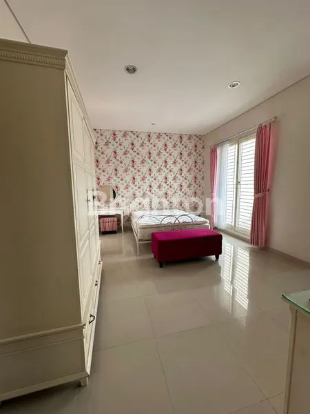 image RUMAH MEWAH TERAWAT SIAP HUNI (5)