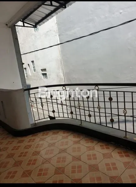 image DISEWAKAN RUMAH DI TANJUNG DUREN - JKT BRT (8)