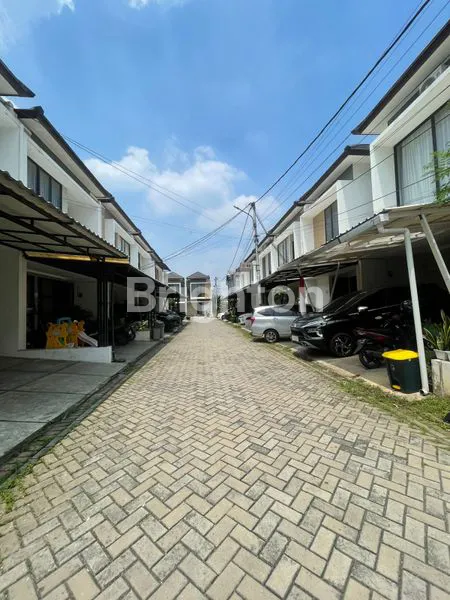 image RUMAH SIAP HUNI FULL FURNISH DI BHUVANA RESIDENCE (2)