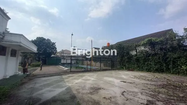 image DIJUAL GEDUNG EX SEKOLAH INTERNATIONAL DI JLAN KEMANG TIMUR RAYA JAKARTA SELATAN (4)