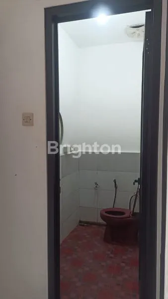 image RUMAH DISEWA DIGRAHA RAYA (8)