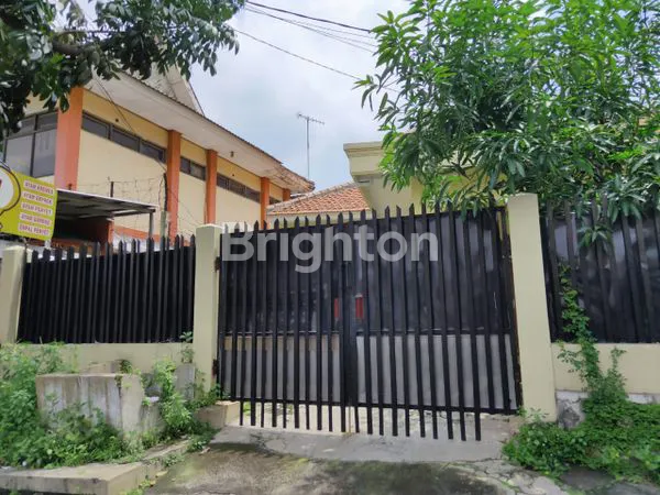 image HUNIAN LUAS 2 LANTAI DI PUSAT SEMARANG (1)