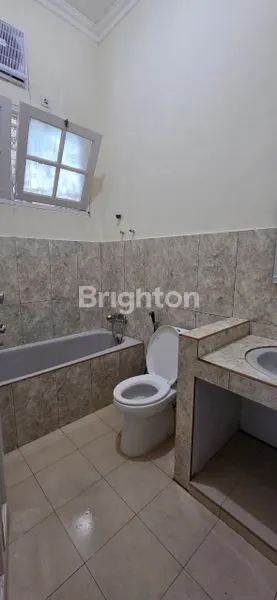 image RUMAH LUAS SIAP HUNI DENGAN 4 KT DI BDI- BALIKPAPAN  (5)